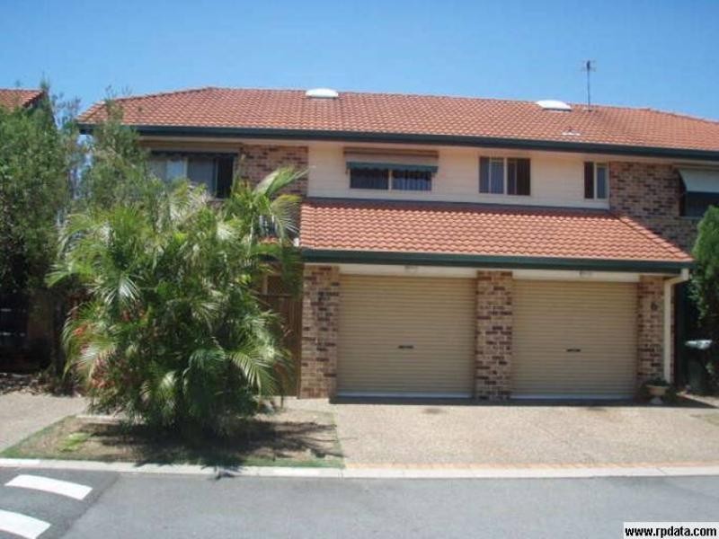 Clear Island Waters QLD 4226