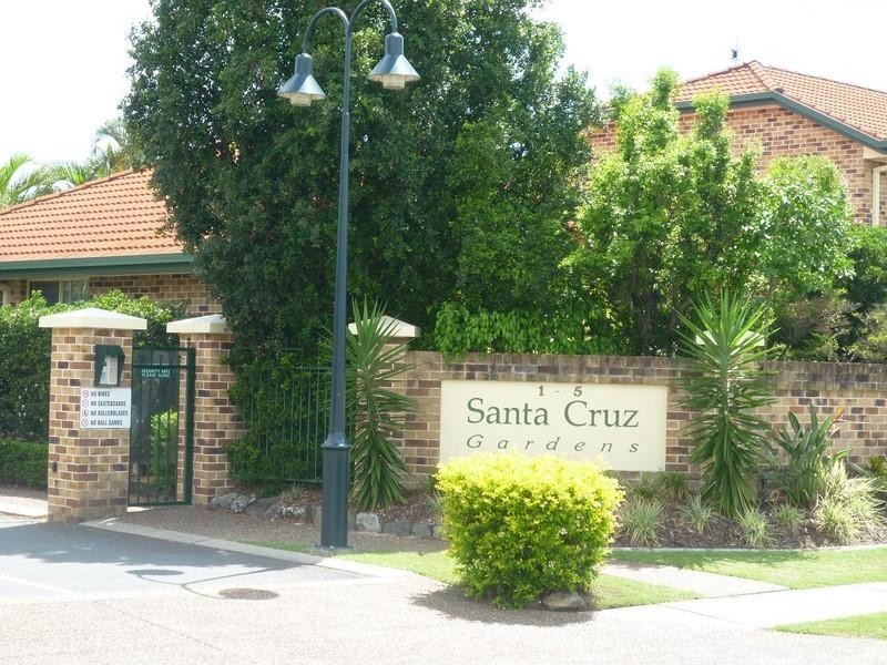 Clear Island Waters QLD 4226