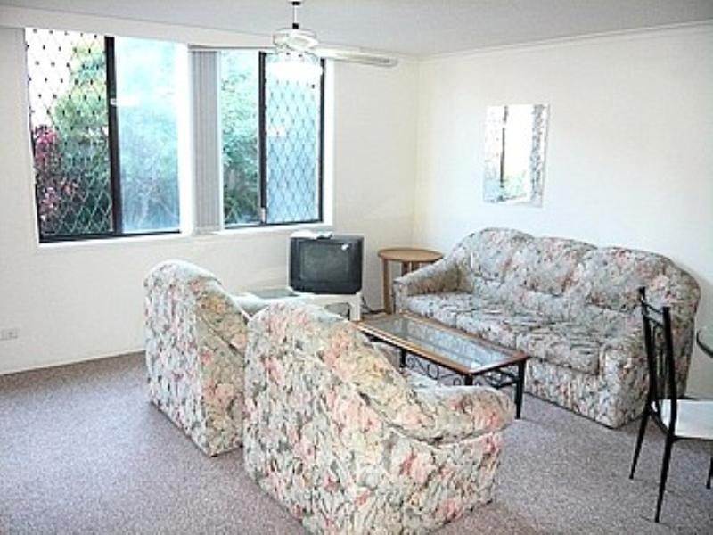 1/11 Jubilee Avenue, Broadbeach QLD 4218