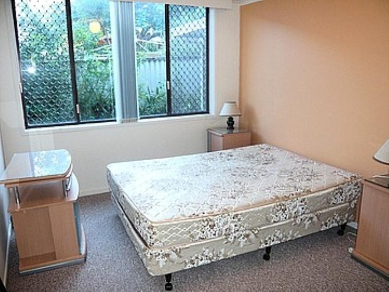 1/11 Jubilee Avenue, Broadbeach QLD 4218