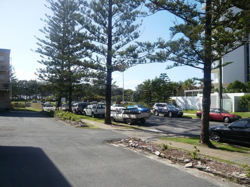 18/171 Old Burleigh Road, Broadbeach QLD 4218