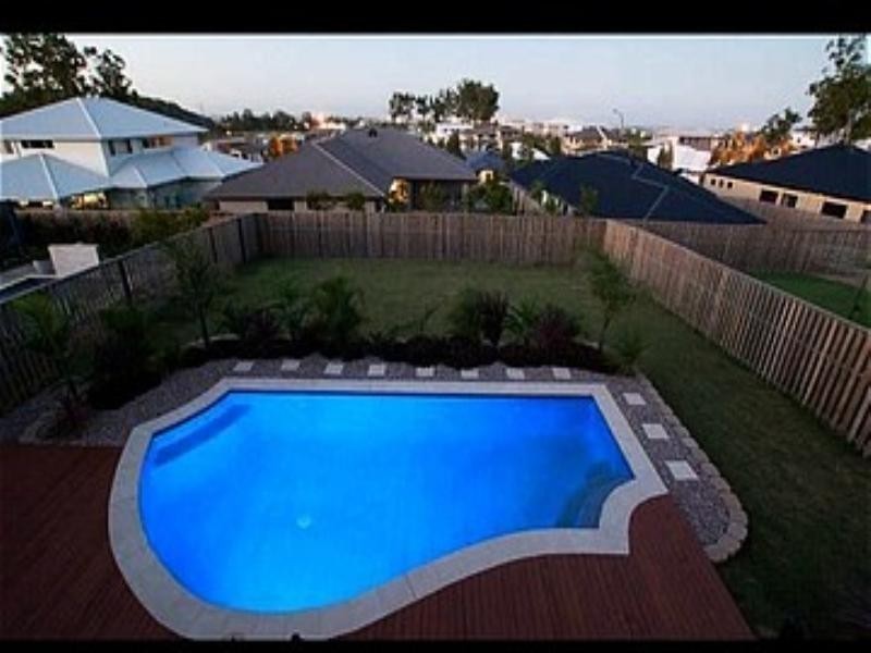 8 Aquarius Street, Reedy Creek QLD 4227