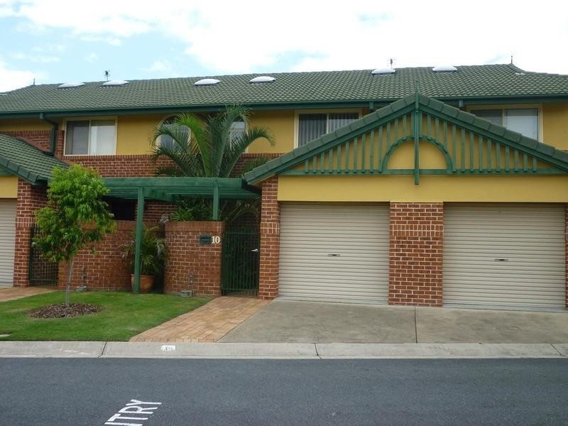 Clear Island Waters QLD 4226