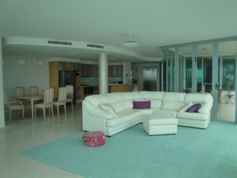 Mermaid Beach QLD 4218