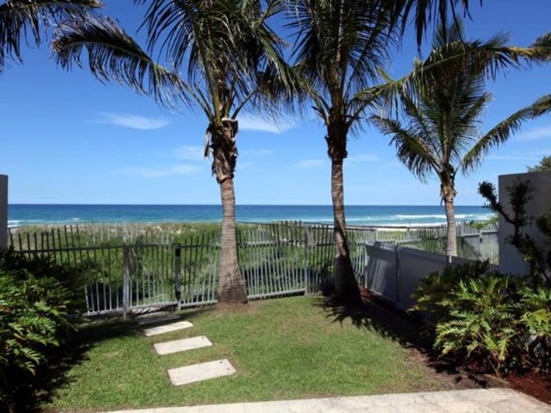 Beach House 2 ‘Platinum’ , Markwell Avenue, Surfers Paradise QLD 4217