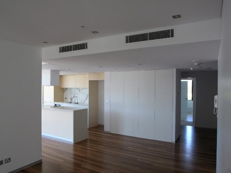 2051 ‘Ambience’ 12 The Esplanade, Burleigh Heads QLD 4220