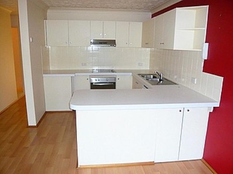 12/21 ‘Hutton Apartments’ Bullimah Avenue,, Burleigh Heads QLD 4220