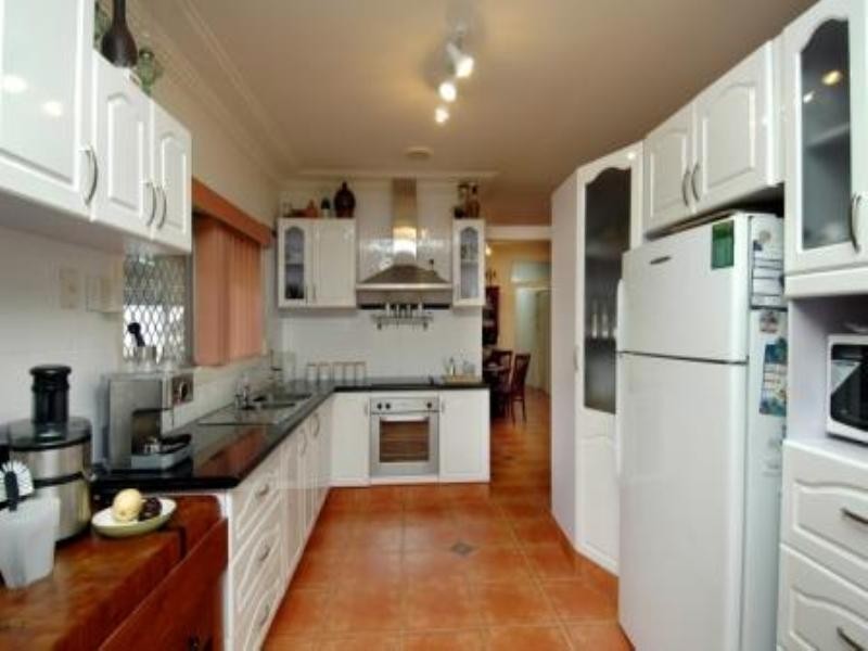 Broadbeach Waters QLD 4218