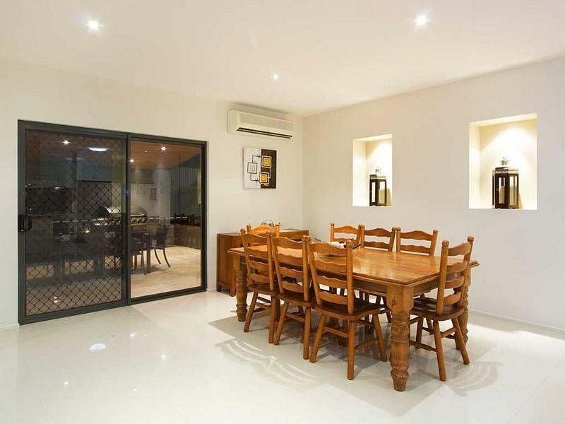 8 Melinda Street, Southport QLD 4215