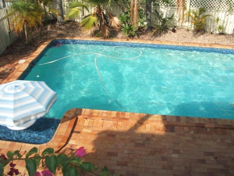 46 Allambi Avenue, Broadbeach Waters QLD 4218