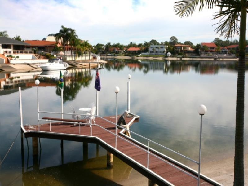 106 Upton Street, Bundall QLD 4217