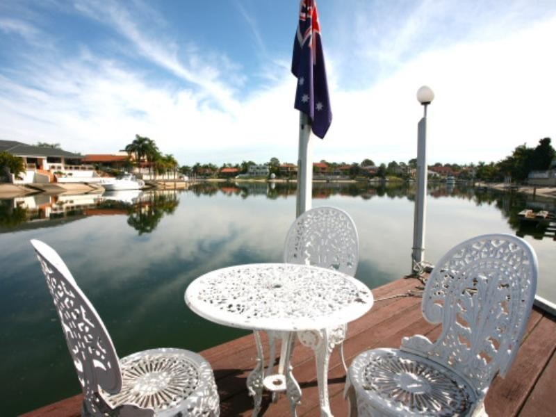 106 Upton Street, Bundall QLD 4217