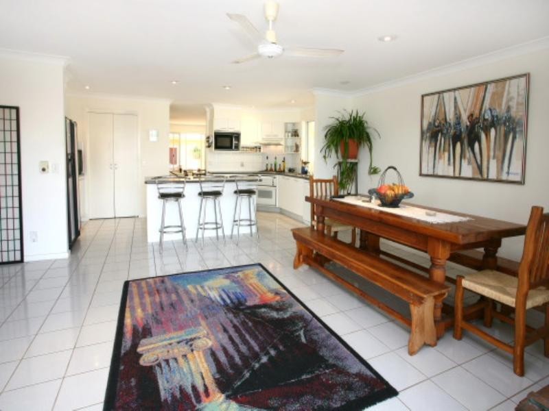 106 Upton Street, Bundall QLD 4217