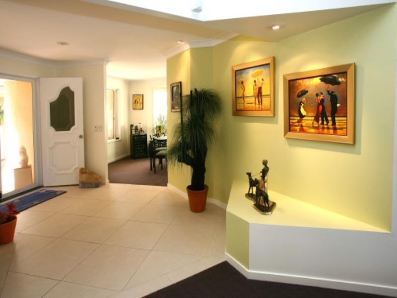 106 Upton Street, Bundall QLD 4217