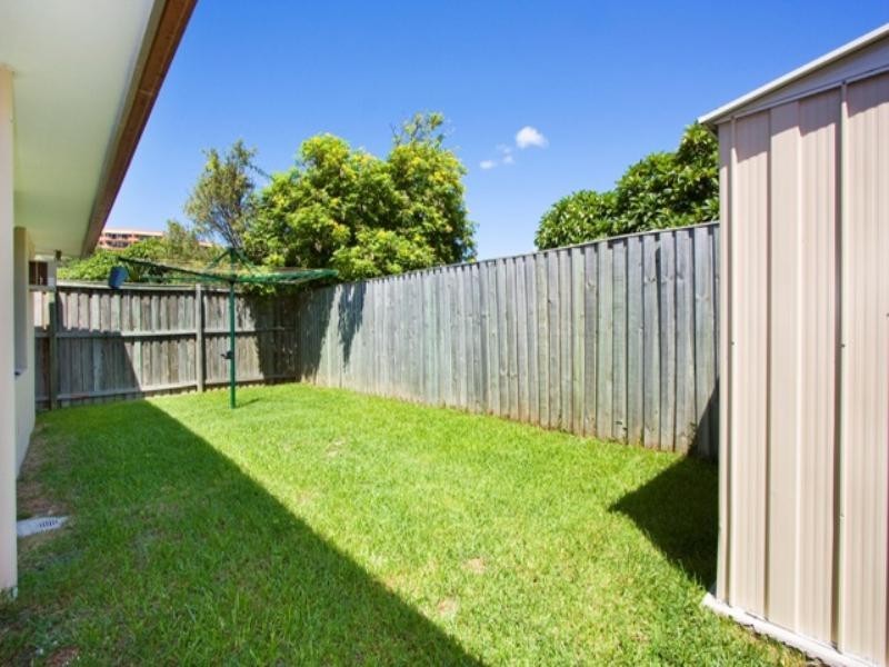 22 Petrel Avenue, Mermaid Beach QLD 4218