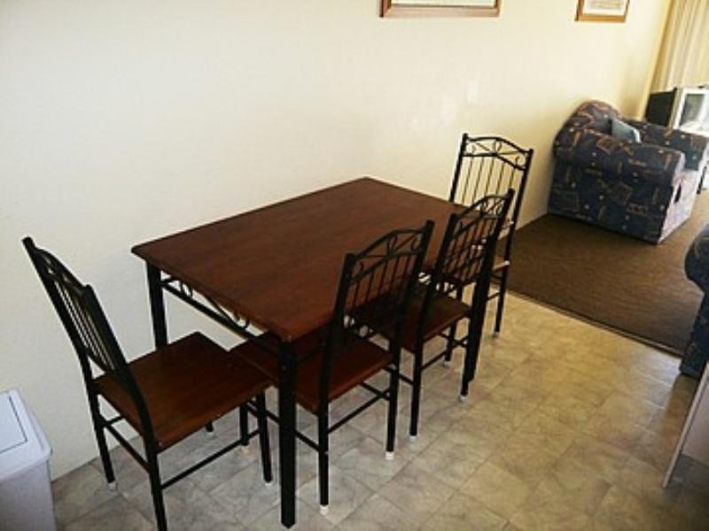 5/171 Old Burleigh Road, Broadbeach QLD 4218