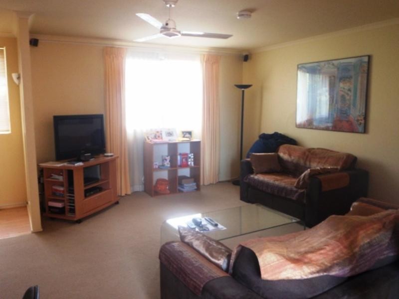 8/98 Petrel Avenue, Mermaid Beach QLD 4218