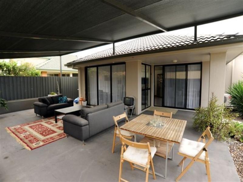 1 Songbird Place, Burleigh Waters QLD 4220