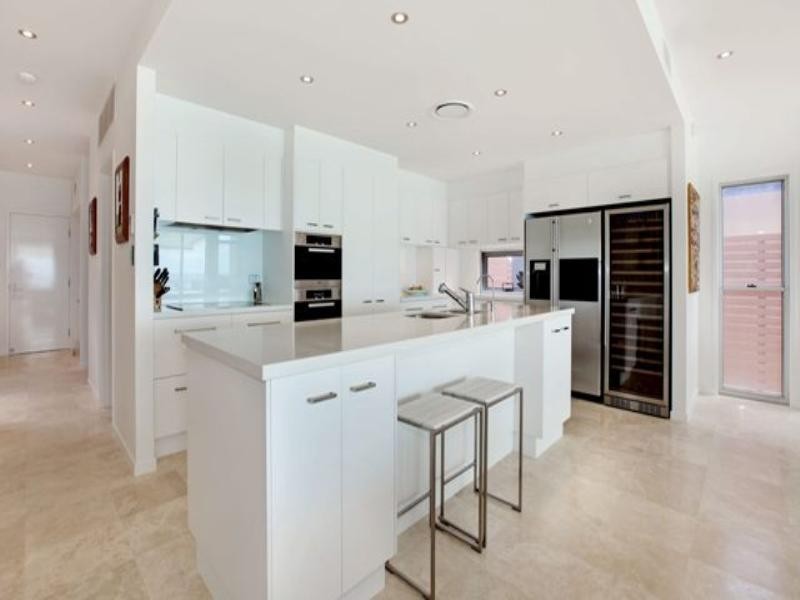 261 Jefferson Lane, Palm Beach QLD 4221