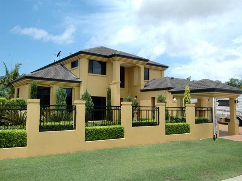 Clear Island Waters QLD 4226