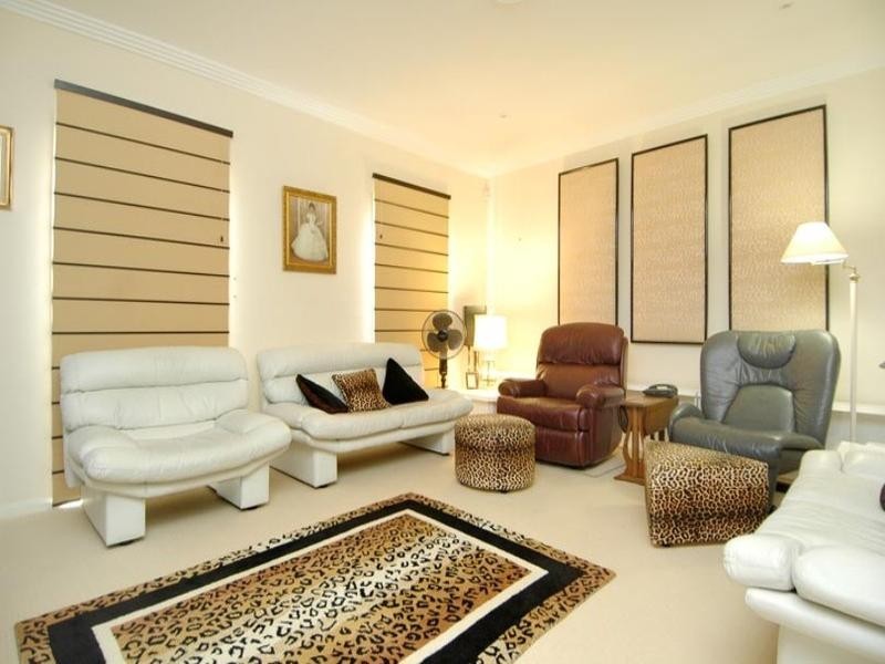 Clear Island Waters QLD 4226