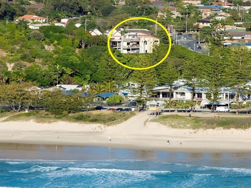 1 ‘Villa al Mare’, North Burleigh Headland, Miami QLD 4220