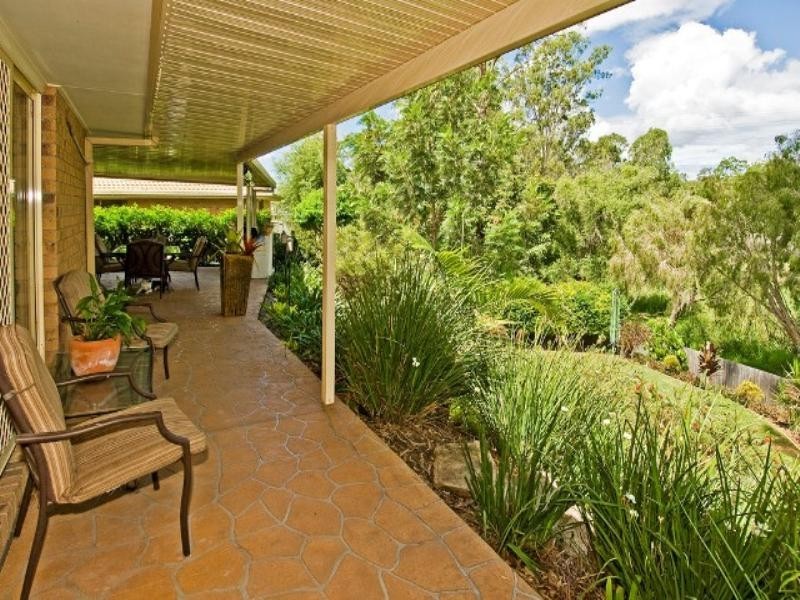 5 Eira Crescent, Edens Landing QLD 4207