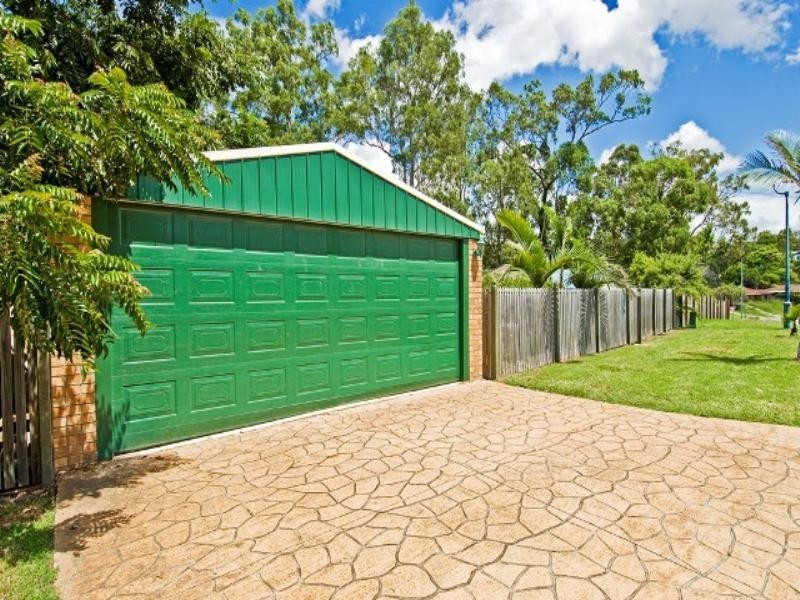 5 Eira Crescent, Edens Landing QLD 4207