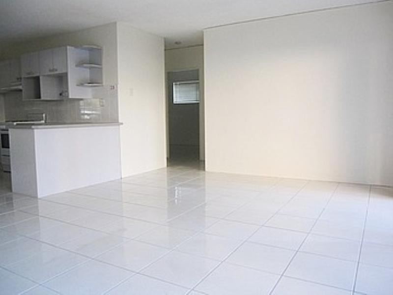 7/171 Old Burleigh Road, Broadbeach QLD 4218