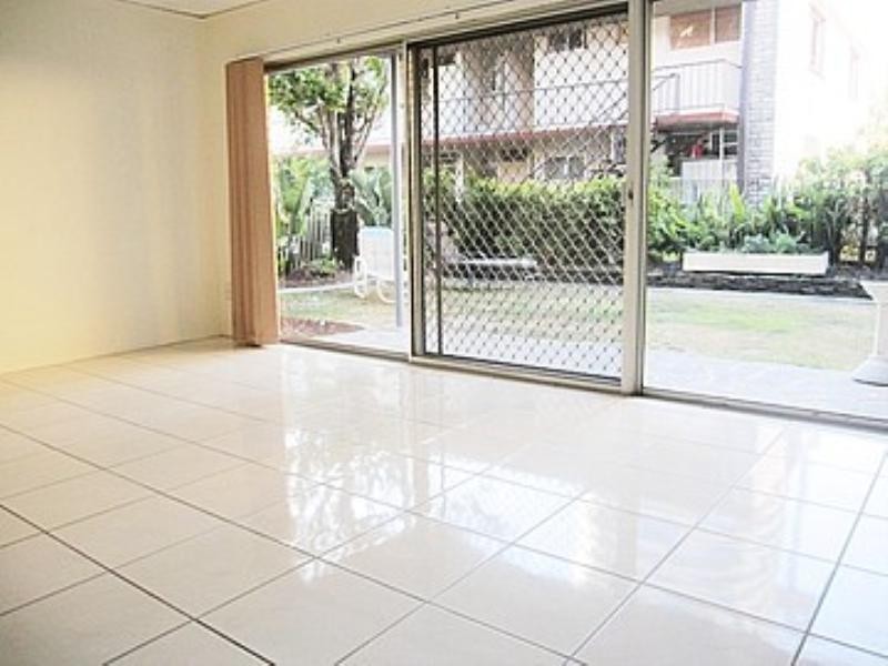 7/171 Old Burleigh Road, Broadbeach QLD 4218