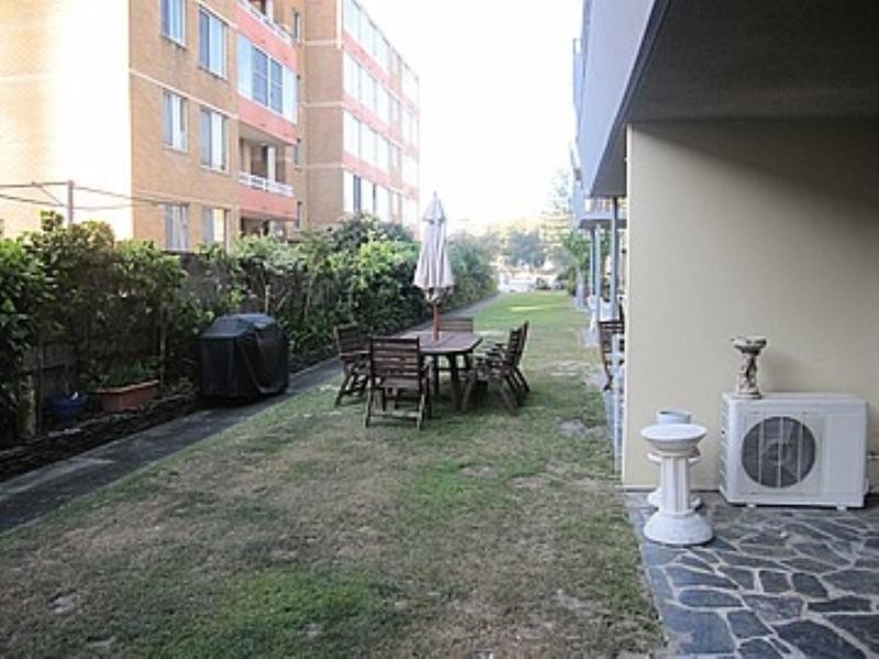 7/171 Old Burleigh Road, Broadbeach QLD 4218