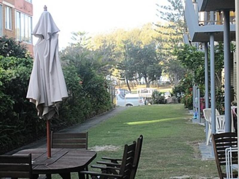 7/171 Old Burleigh Road, Broadbeach QLD 4218