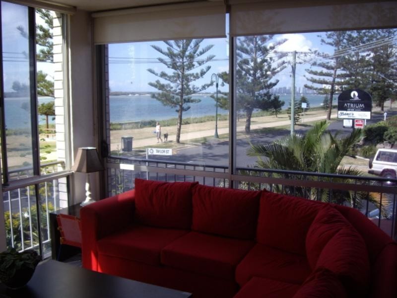 2/516 Marine Parade, Biggera Waters QLD 4216