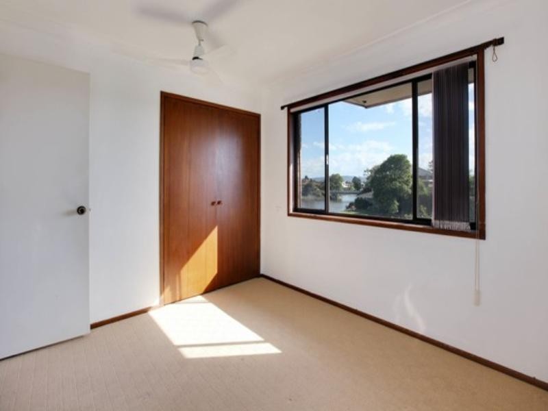 Broadbeach Waters QLD 4218