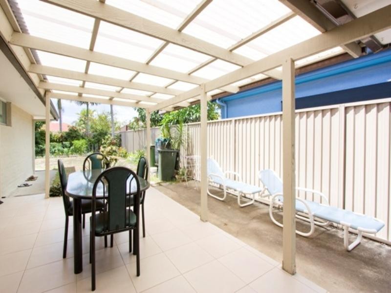 5 Chianti Avenue, Mermaid Waters QLD 4218