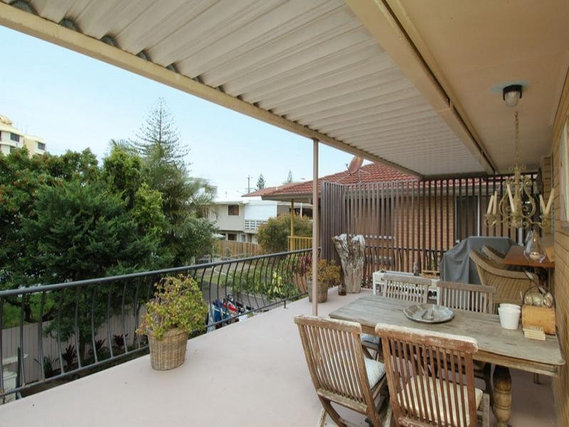 37 Seagull Avenue, Mermaid Beach QLD 4218