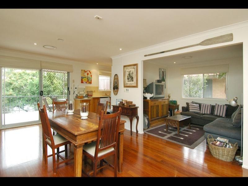 37 Seagull Avenue, Mermaid Beach QLD 4218