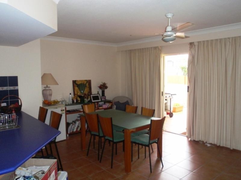 2/16 Lavarack Road, Mermaid Beach QLD 4218