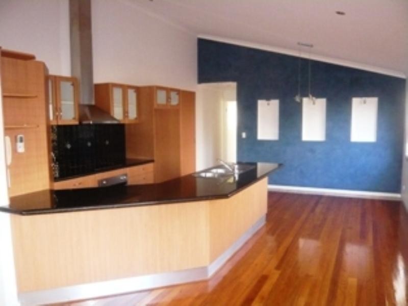 2/51 Dolphin Avenue, Mermaid Beach QLD 4218