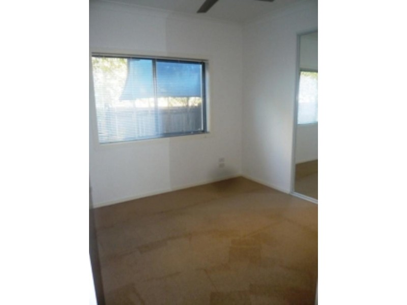 2/51 Dolphin Avenue, Mermaid Beach QLD 4218