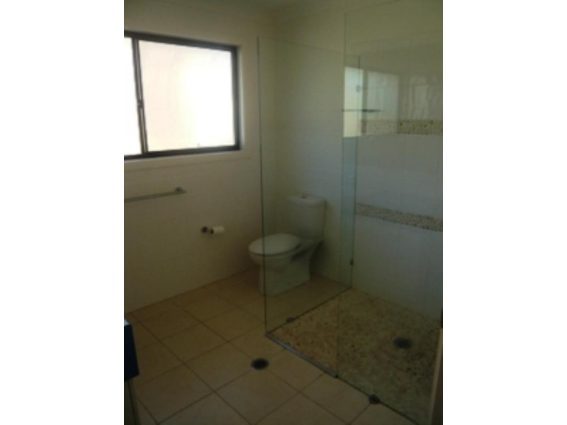 2/51 Dolphin Avenue, Mermaid Beach QLD 4218