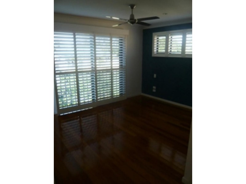 2/51 Dolphin Avenue, Mermaid Beach QLD 4218