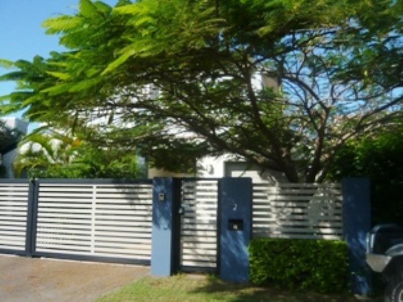 2/51 Dolphin Avenue, Mermaid Beach QLD 4218