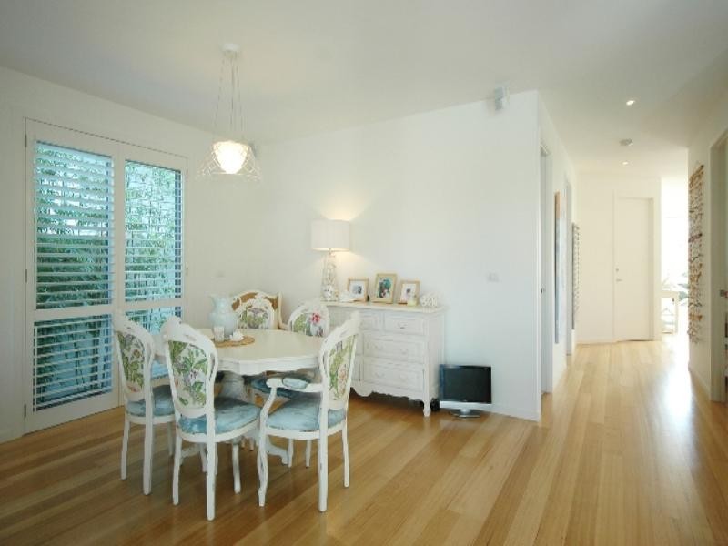 37 Petrel Avenue, Mermaid Beach QLD 4218