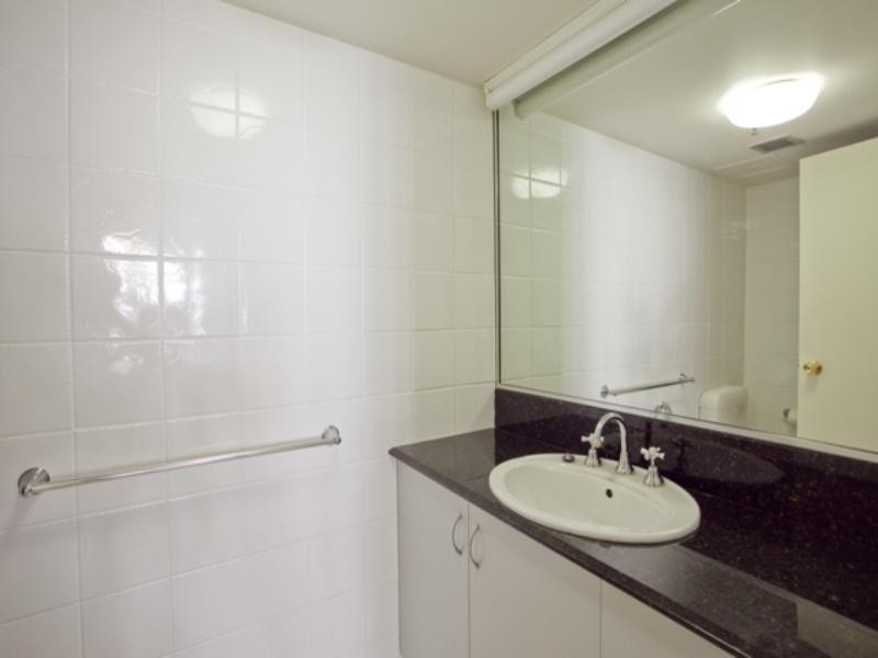 19 ‘Biarritz’, 85 Old Burleigh Road, Broadbeach QLD 4218