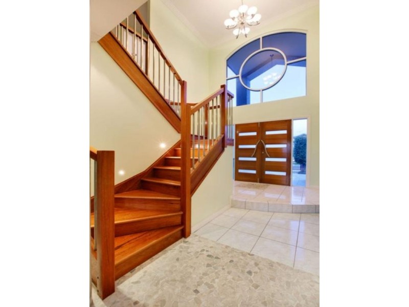 50 Montevideo Drive, Clear Island Waters QLD 4226