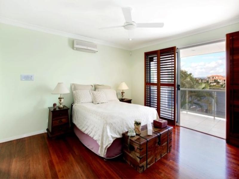 50 Montevideo Drive, Clear Island Waters QLD 4226
