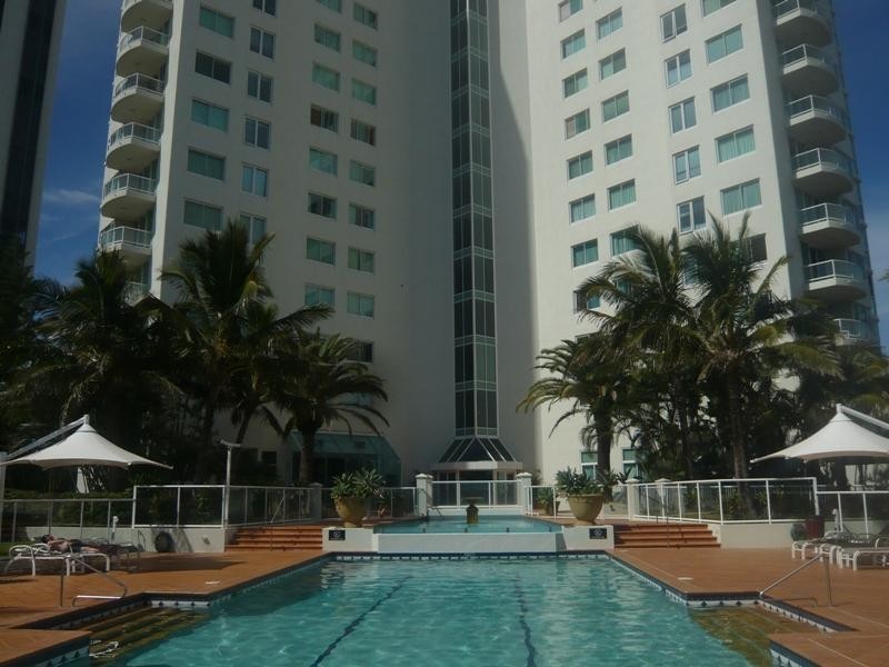 111/177 Old Burleigh Road, Broadbeach QLD 4218