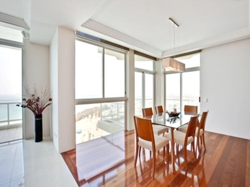 111/177 Old Burleigh Road, Broadbeach QLD 4218