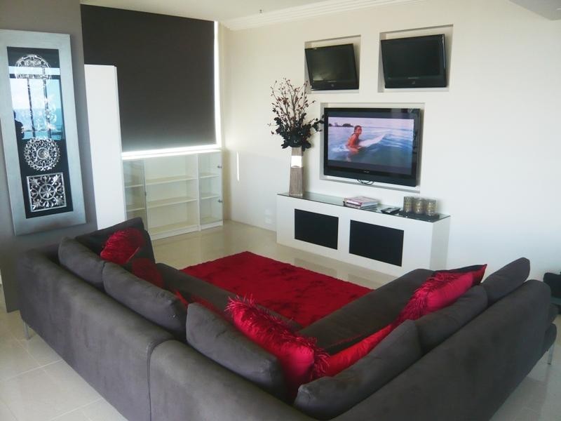 111/177 Old Burleigh Road, Broadbeach QLD 4218